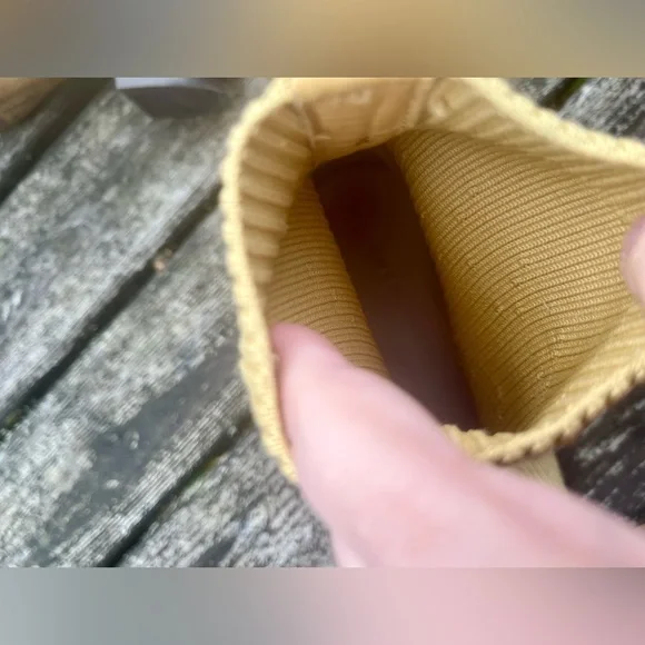 EVERLANE The Glove Yellow Boots - Picture 9 of 10